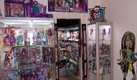 /album/fotogalerie-galerie-panenek-dollsland-v-praze-nejvetsi-vystava-panenek-a-auticek/vystava-panenek-barbie-v-galerii-dollsland-jpg/